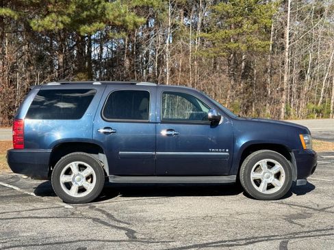 Used 2009 Chevrolet Tahoe LTZ image 3
