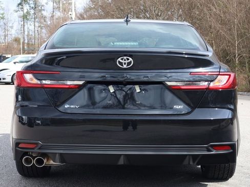 New 2026 Toyota Camry SE image 9