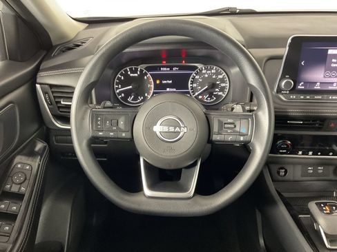 Used 2024 Nissan Rogue SV FWD image 12