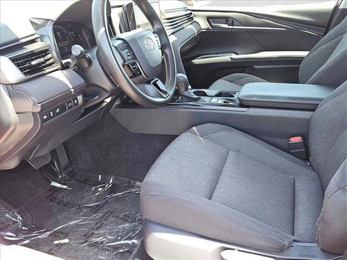 Used 2025 Toyota Camry LE FWD image 21