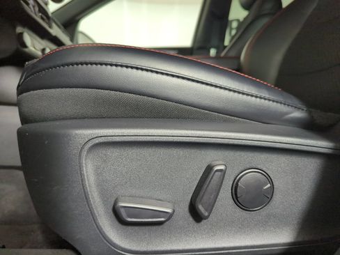 Used 2025 Ford Escape ST-Line FWD image 25