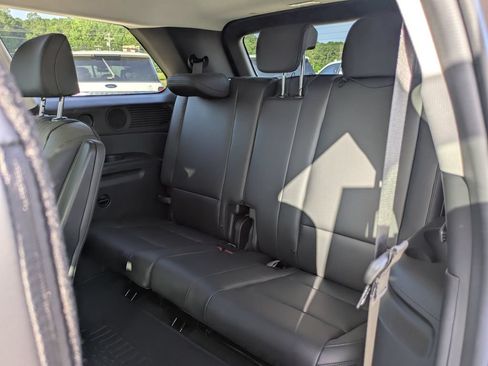 Used 2026 Hyundai Palisade SEL FWD image 13