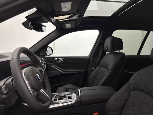 New 2026 BMW X5 M60i w/ Climate Comfort Package image 24