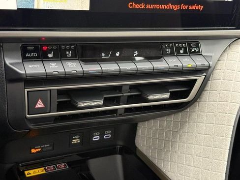 New 2026 Toyota Camry XLE AWD/4WD image 14