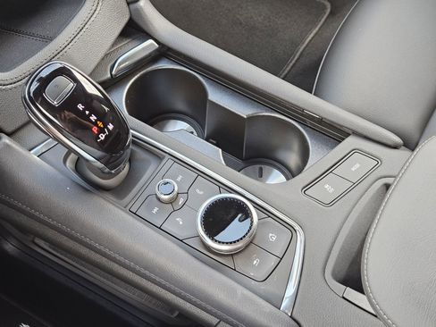 New 2026 Cadillac XT5 Luxury image 21