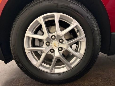 Used 2023 Chevrolet Equinox LT image 10