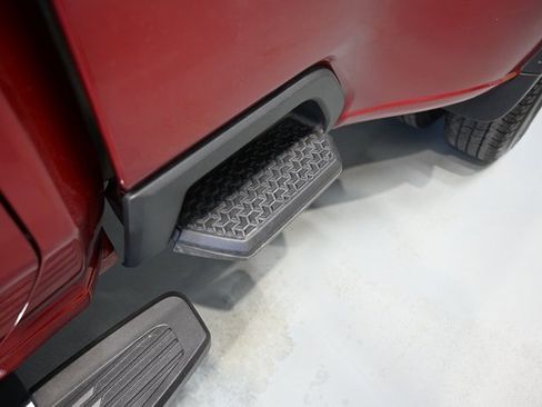 Used 2024 GMC Sierra 3500 Denali image 32