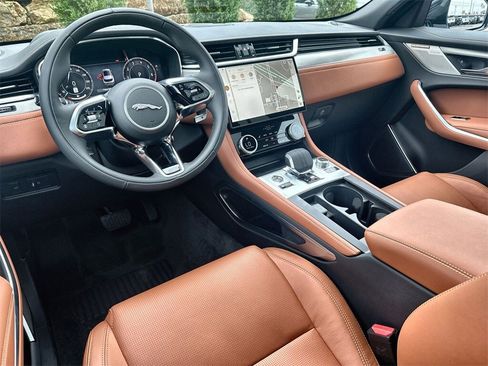 New 2026 Jaguar F-PACE R-Dynamic S image 13
