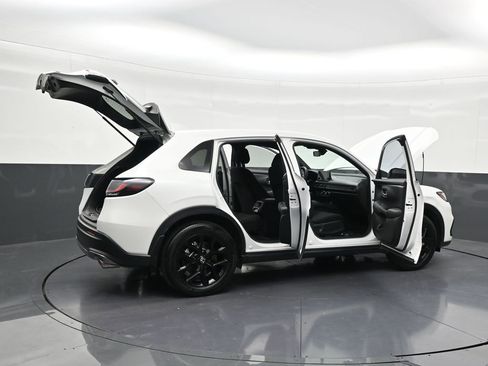 Used 2025 Honda HR-V Sport image 33