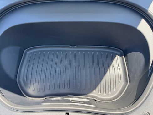 Used 2025 Tesla Model 3 RWD image 19