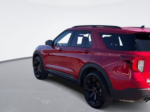 Used 2023 Ford Explorer ST-Line w/ Class IV Trailer Tow Package AWD/4WD image 7