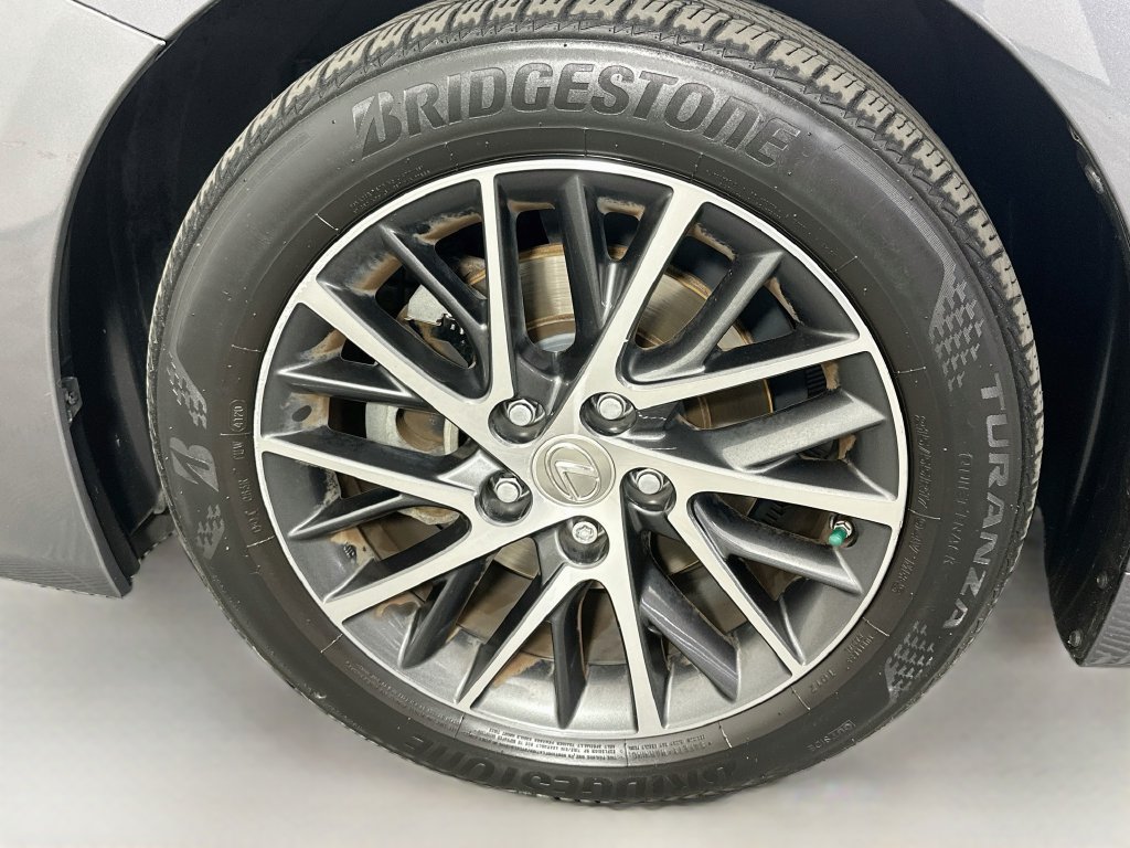Used 2016 Lexus ES 350 w/ Premium Package w/Wood Trim FWD image 32