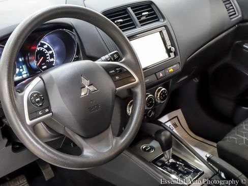 Used 2024 Mitsubishi Outlander Sport ES AWD/4WD image 15