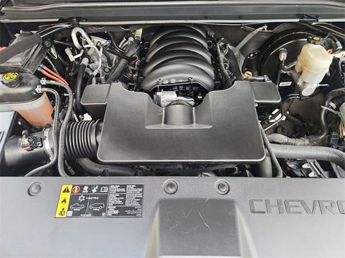 Used 2019 Chevrolet Tahoe LT w/ LT Signature Package image 31