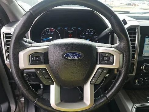 Used 2017 Ford F250 Lariat w/ Chrome Package image 12