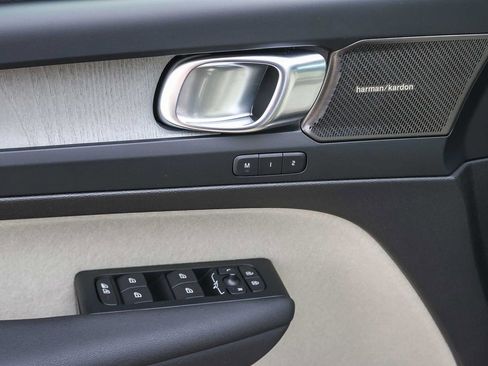 New 2026 Volvo XC40 B5 Ultra w/ Climate Package image 31