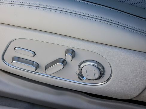 New 2026 Genesis G90 3.5T AWD/4WD image 24