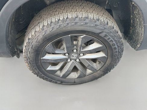 Used 2025 Honda Ridgeline Sport image 29