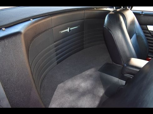 Used 2004 Ford Thunderbird RWD image 29