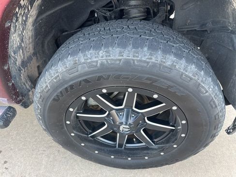 Used 2022 RAM 1500 Laramie AWD/4WD image 15