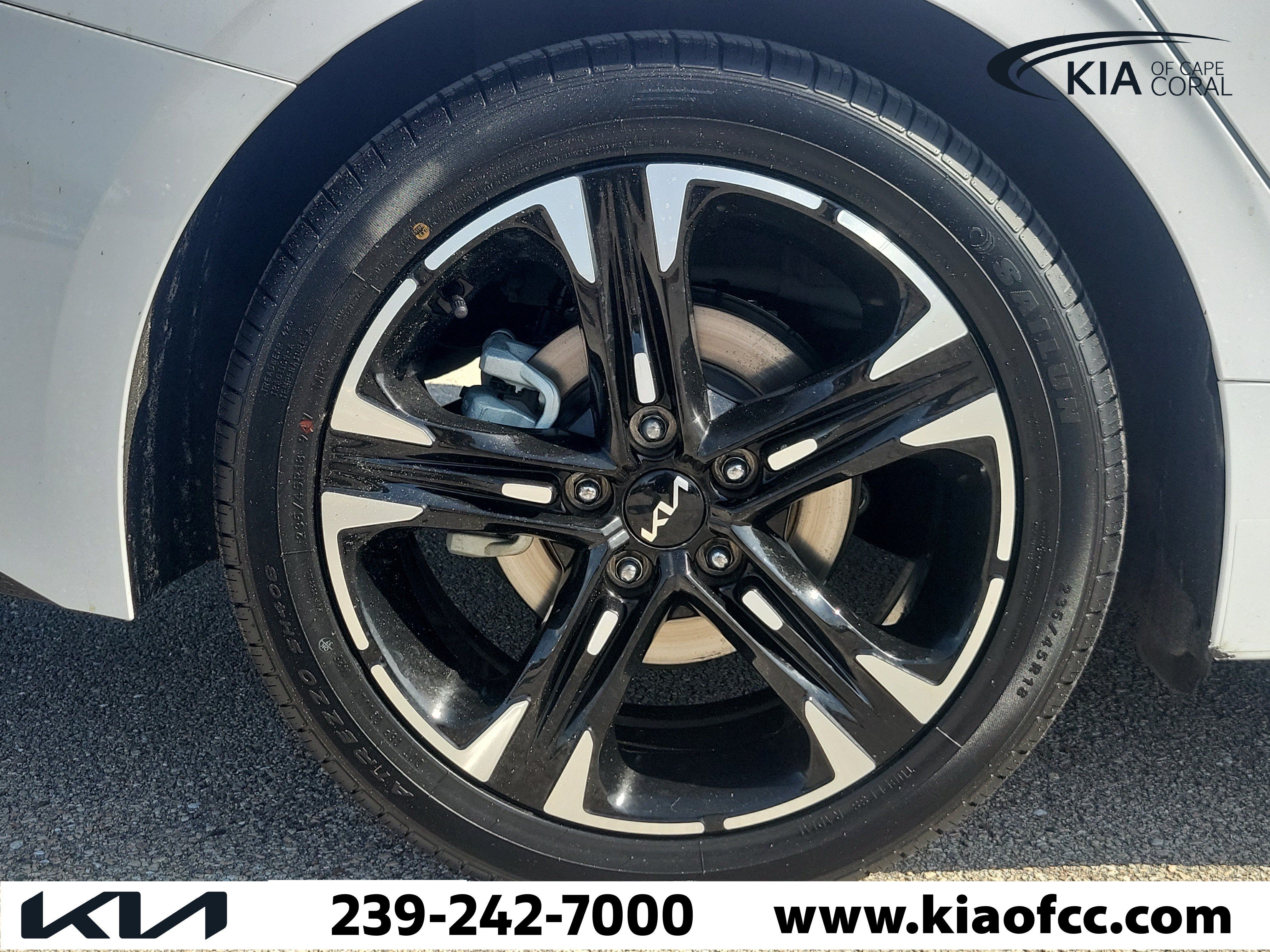 Certified 2024 Kia K5 GT-Line w/ GT-Line Premium Package AWD/4WD image 9