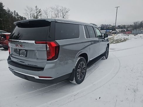New 2026 GMC Yukon XL Elevation w/ LPO, Get Active Package image 5