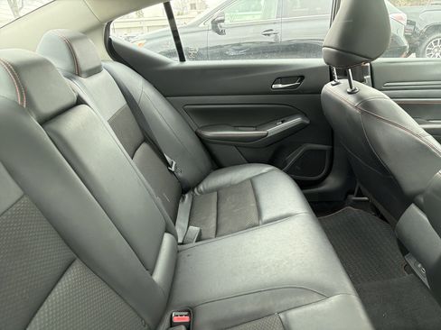 Used 2022 Nissan Altima 2.5 SR w/ Midnight Edition Package image 14