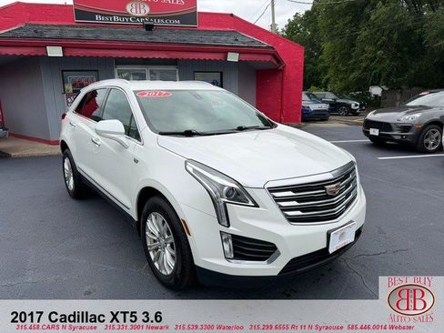 Used 2017 Cadillac XT5 FWD image 1