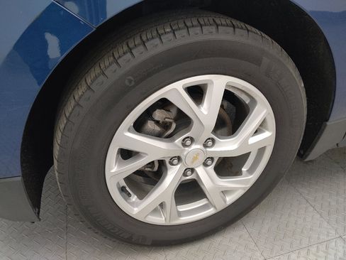 Used 2021 Chevrolet Equinox LT FWD image 31