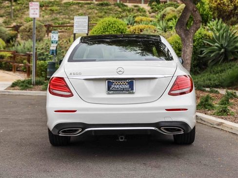 Used 2019 Mercedes-Benz E 300 image 4