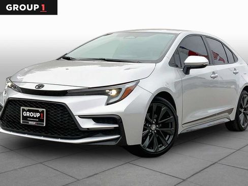 Used 2024 Toyota Corolla SE FWD image 1