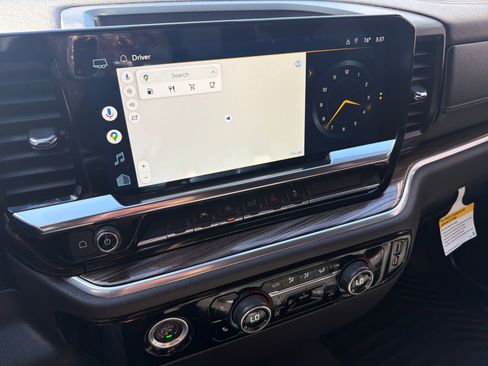 Used 2022 Chevrolet Silverado 1500 LT image 24