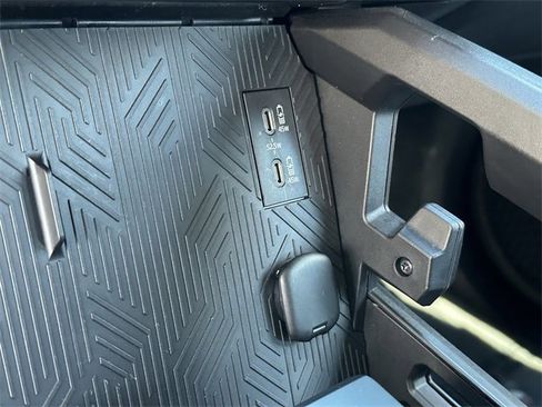 Certified 2025 Toyota Tacoma TRD Sport image 22