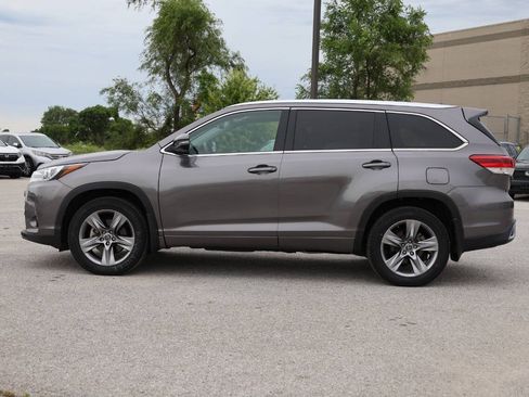 Used 2018 Toyota Highlander Limited AWD/4WD image 8