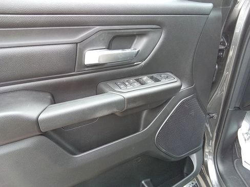 New 2026 RAM 1500 Express AWD/4WD image 12