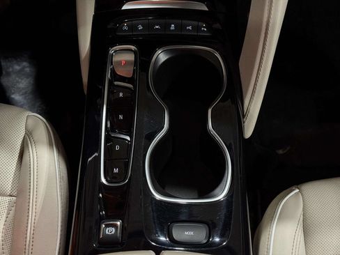Used 2021 Buick Envision Avenir w/ Technology Package II AWD/4WD image 14