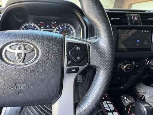Used 2016 Toyota 4Runner SR5 Premium AWD/4WD image 26