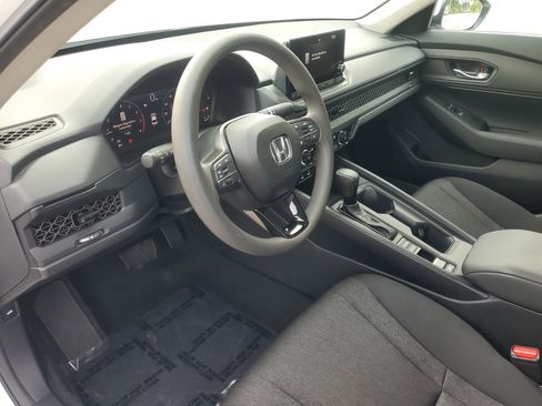Used 2025 Honda Accord LX image 28