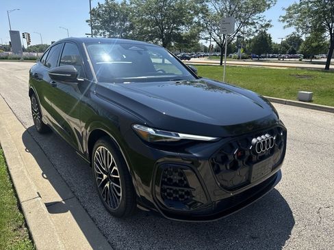 New 2026 Audi SQ5 Prestige AWD/4WD image 27