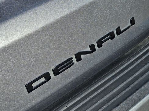 Used 2023 GMC Yukon XL Denali Ultimate image 14