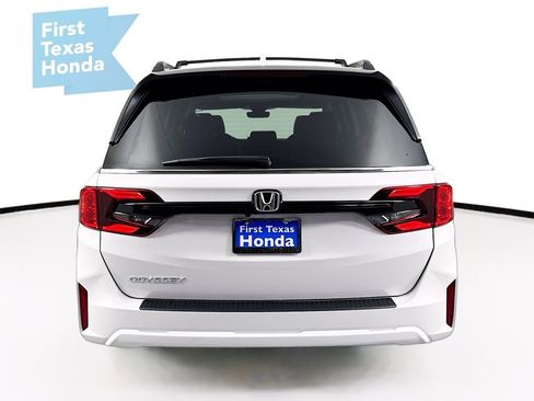 New 2026 Honda Odyssey EX-L image 7