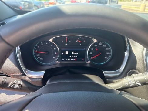 Used 2023 Chevrolet Traverse RS AWD/4WD image 27