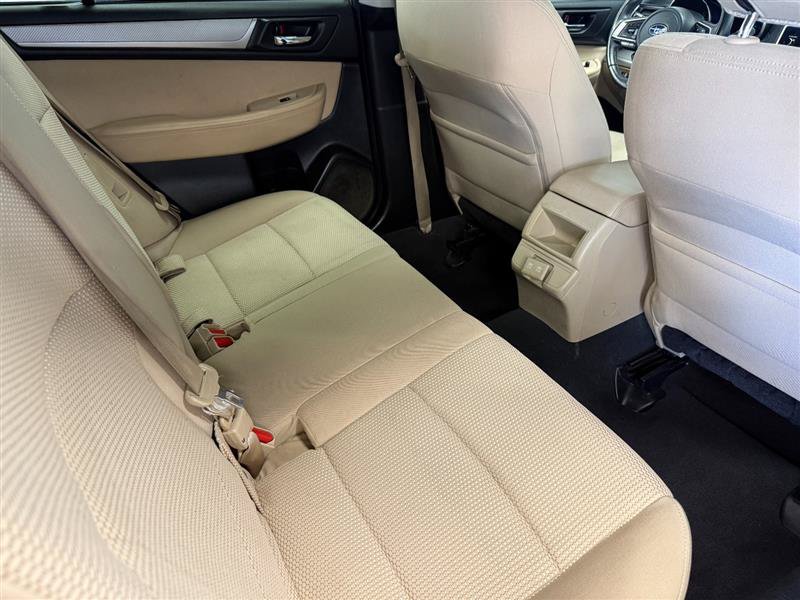 Used 2013 Subaru Outback 3.6R Limited w/ Moonroof Pkg AWD/4WD image 9