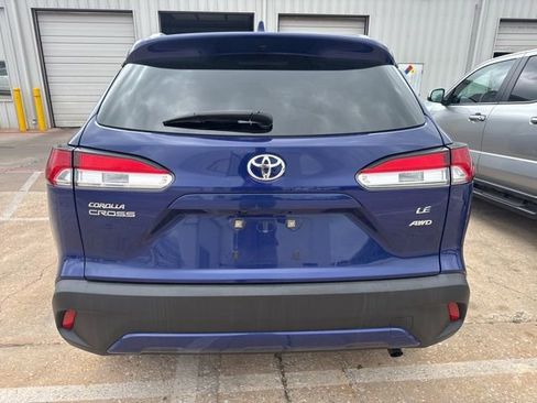Used 2022 Toyota Corolla Cross LE AWD/4WD image 6
