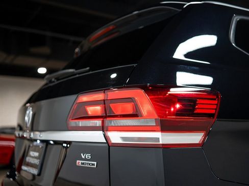Used 2019 Volkswagen Atlas SE w/ Towing Package AWD/4WD image 18