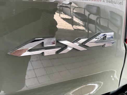 Used 2026 RAM 1500 Laramie AWD/4WD image 19