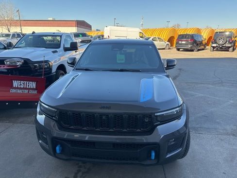 Used 2022 Jeep Grand Cherokee Trailhawk w/ Advanced Protech Group II image 1
