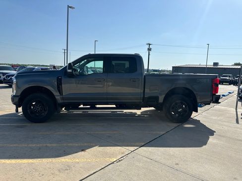 New 2026 Ford F250 XLT w/ XLT Premium Package AWD/4WD image 4