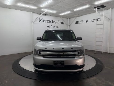 Used 2019 Ford Flex SE FWD image 2