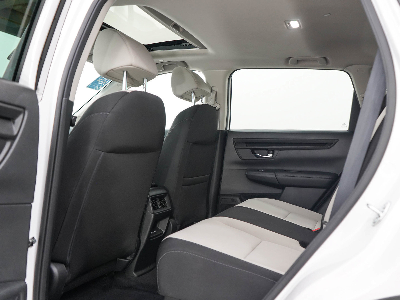Used 2024 Honda CR-V EX image 17